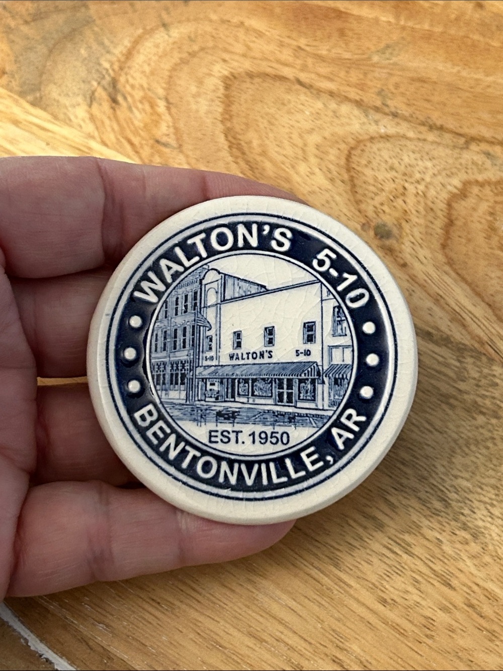 Walton's 5-10 Bentonville AR Ceramic magnet Blue & Cream Walmart